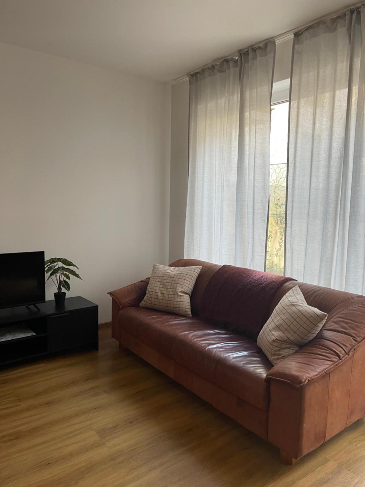 Hilde Apartment *
